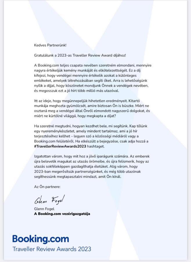 Sara Maganszallashely דברצן מראה חיצוני תמונה